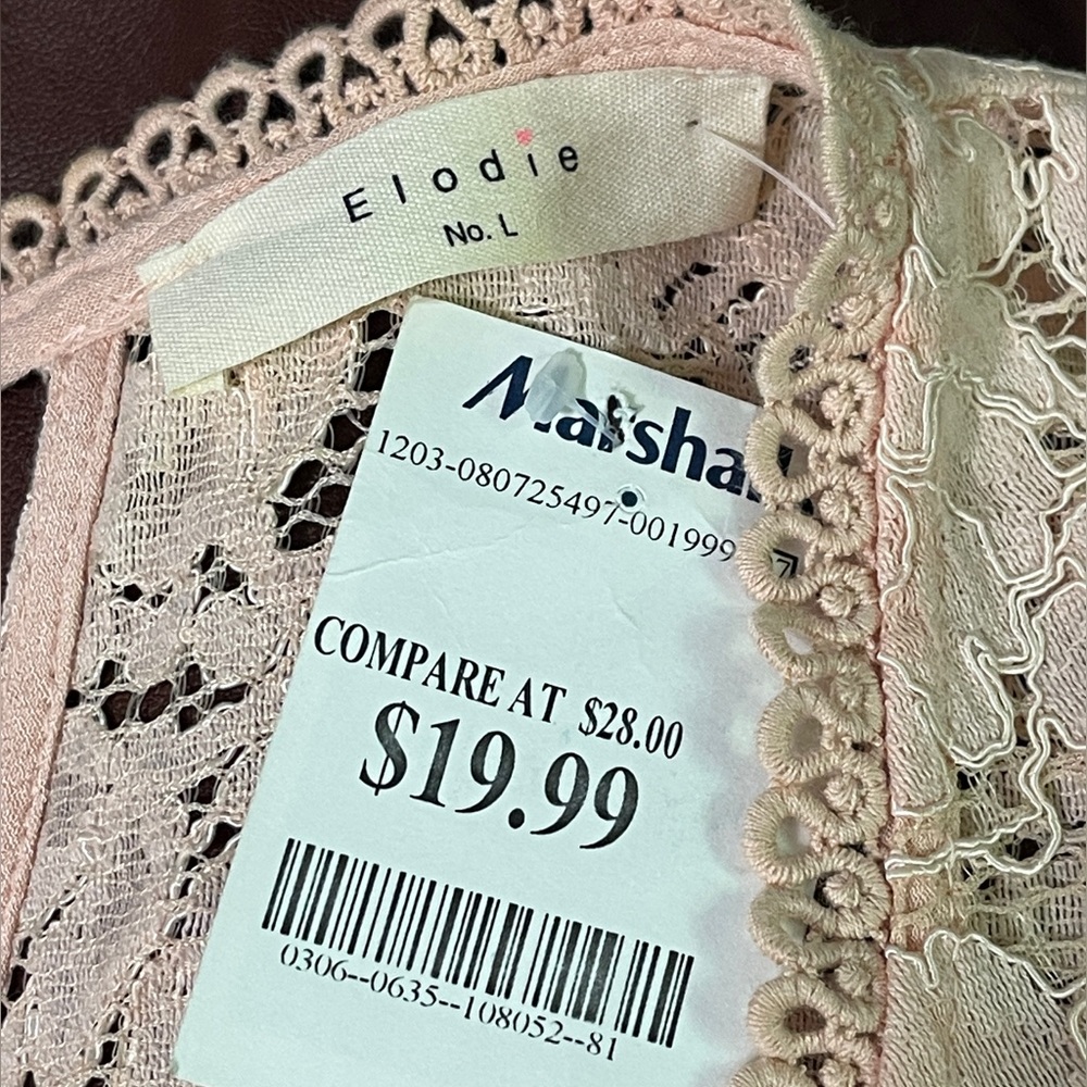 Pretty Lace Blouse by Elodie. Peach Color. Size L. NWT - Picture 2 of 4